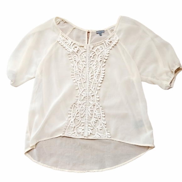 CHARLOTTE RUSSE Top Small Crochet Overlay Sheer - Picture 2 of 11